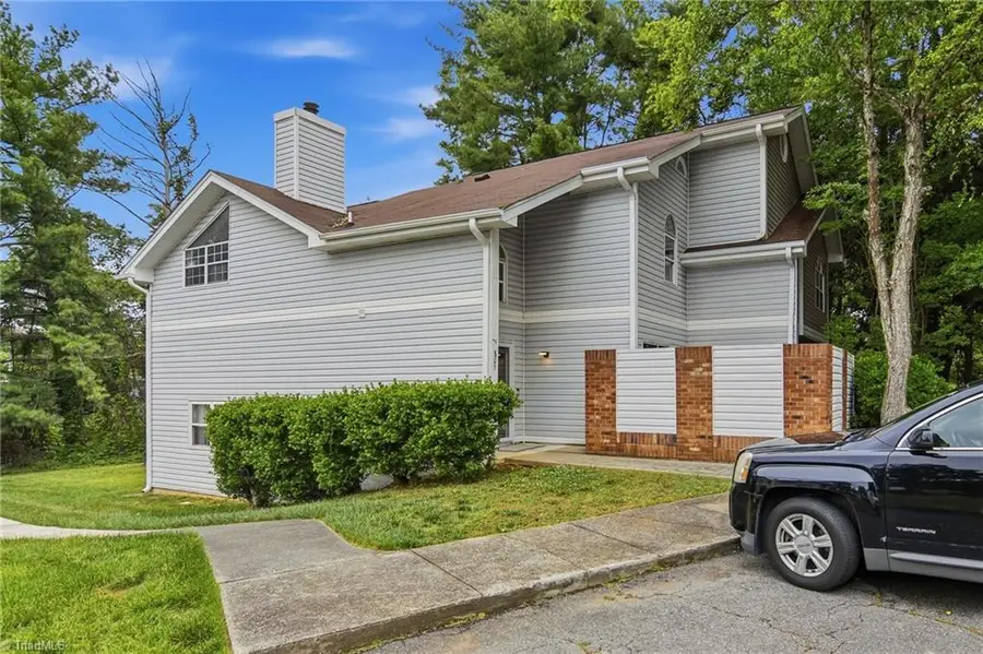805 Salem Pointe Lane, Winston Salem, NC 27101 - #2