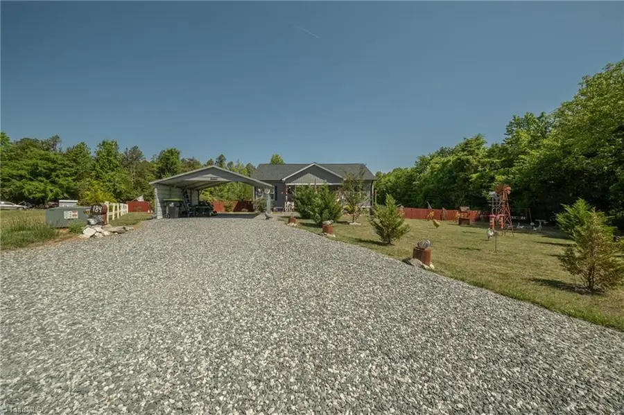 184 Katie Lane, Lexington, NC 27292 - #3
