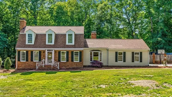 1412 Trailwood Lane, Kernersville, NC 27284
