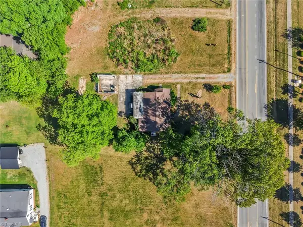 513 Graham Hopedale Road, Burlington, NC 27217