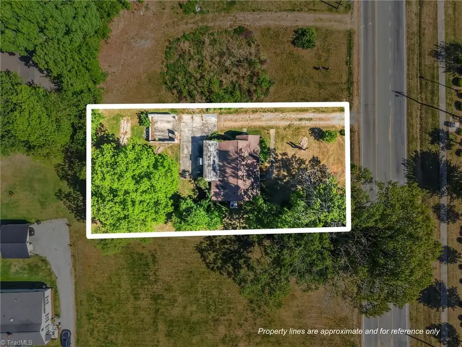 513 Graham Hopedale Road, Burlington, NC 27217 - #2