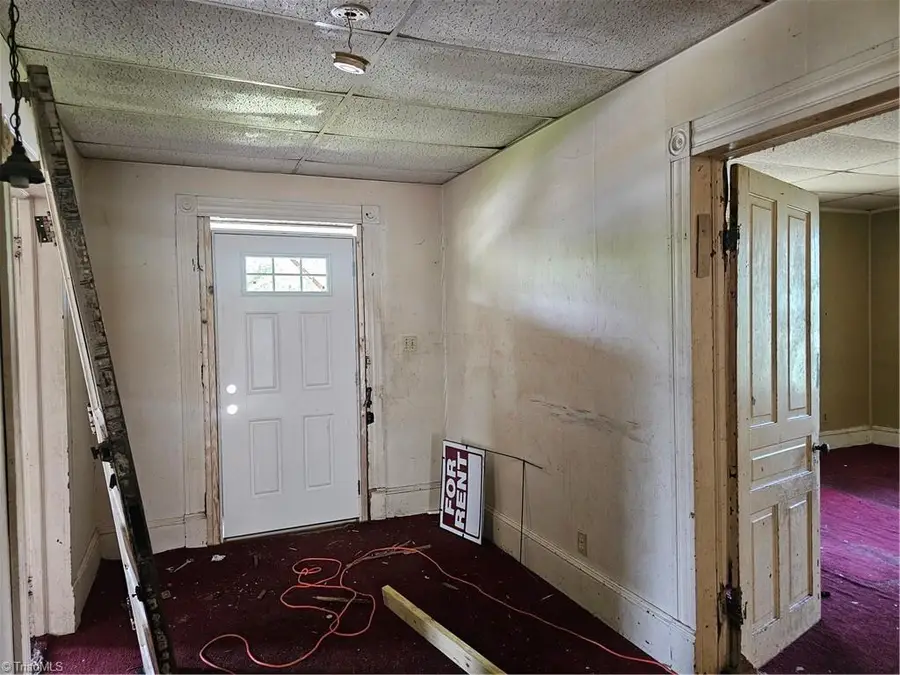 207 Field Street, Reidsville, NC 27320 - #3
