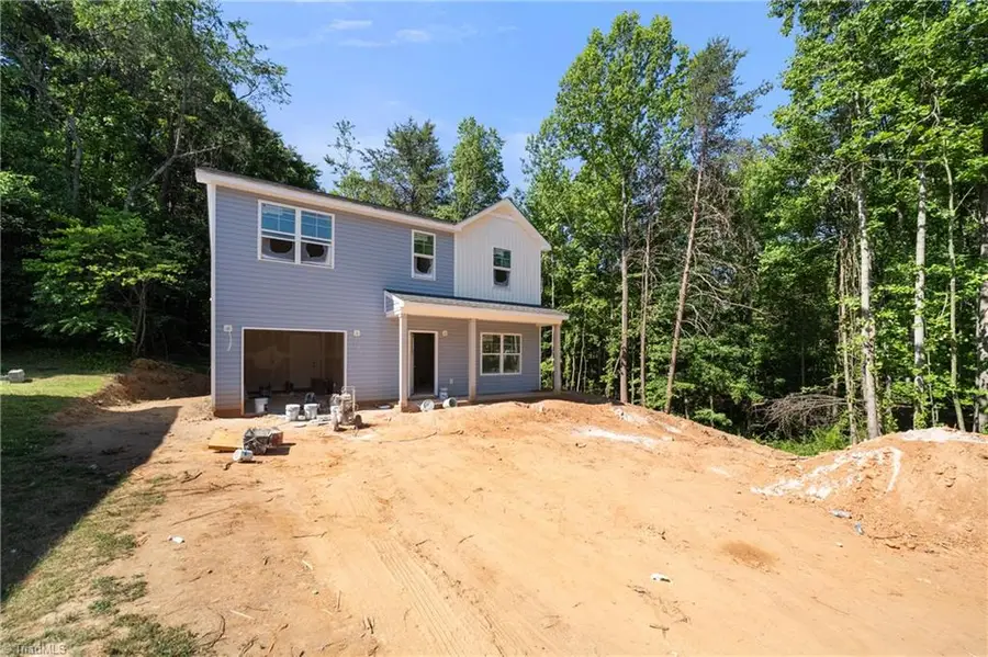 3724 Signet Drive, Winston Salem, NC 27101 - #3