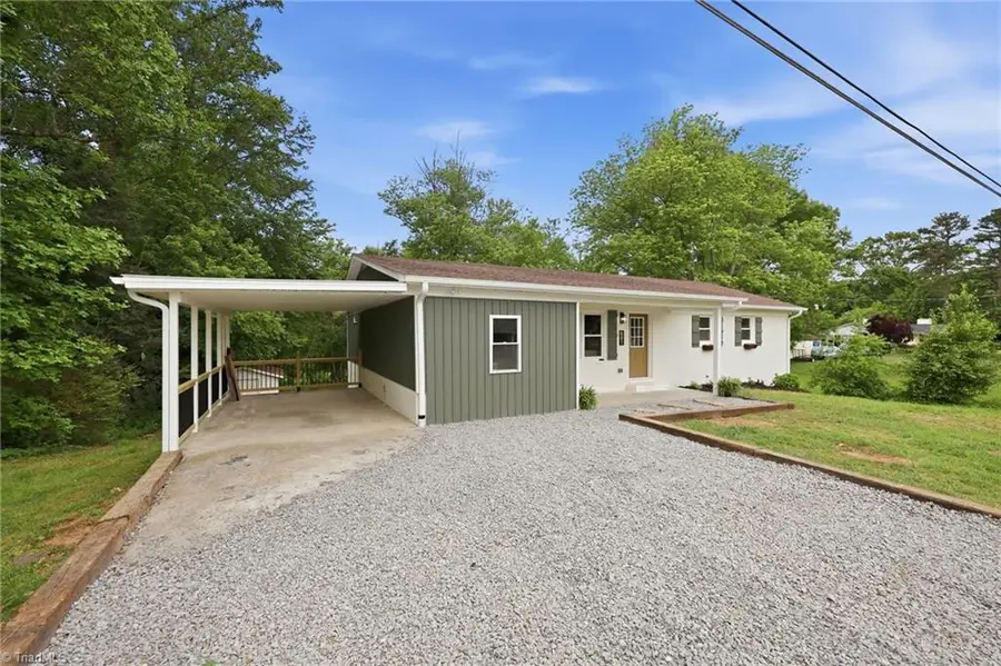 601 Gillespie Street, Dobson, NC 27017 - #3