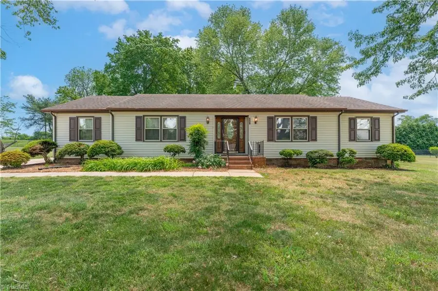 154 Meadowview Road, Mocksville, NC 27028 - #2
