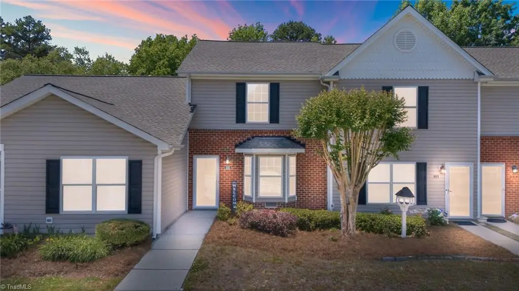 302 Carrington Lane, Thomasville, NC 27360 - #1