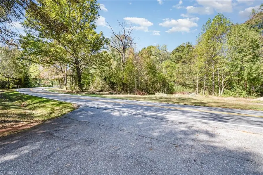 0000 Courtney Huntsville Road, Yadkinville, NC 27055 - #2