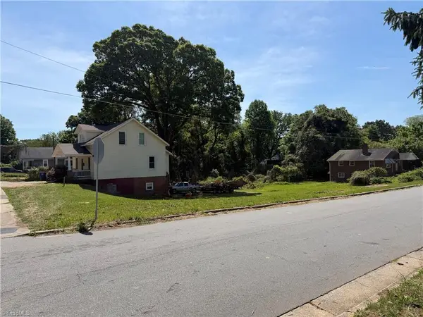 2423 N Dunleith Avenue, Winston-Salem, NC 27105