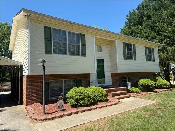 273 Woodbridge Drive, Mount Airy, NC 27030-4020