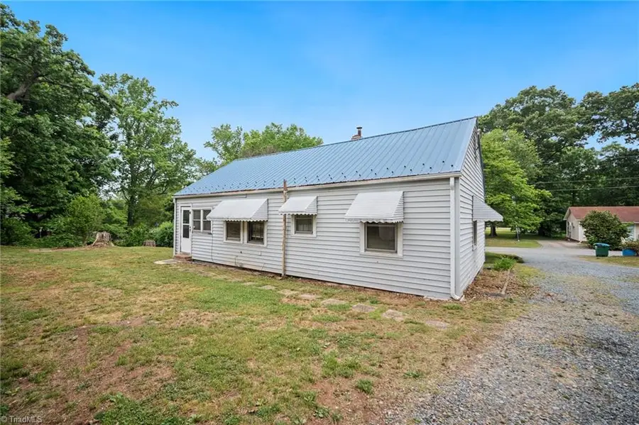 129 W Finch Avenue, Denton, NC 27239 - #3
