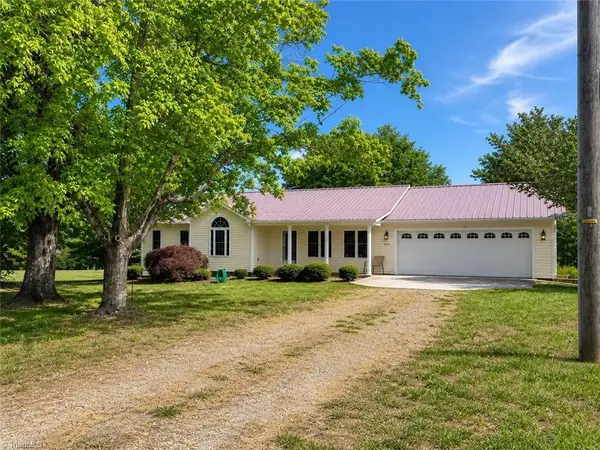 858 George Murphy Road, Winston-Salem, NC 27107