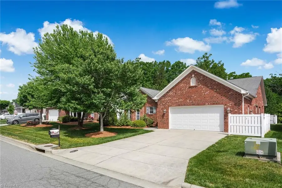 205 Heritage Hill Drive, Jamestown, NC 27282 - #2