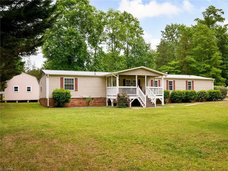 1007 High Rock Shores Drive, Lexington, NC 27292 - #3