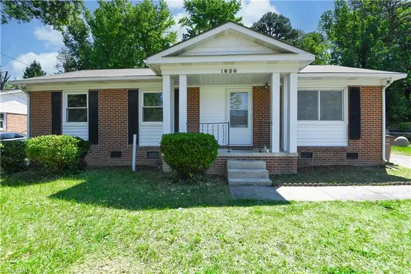 1620 Woodbriar Avenue, Greensboro, NC 27405