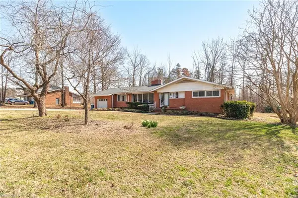 4220 Farlow Drive, Greensboro, NC 27406