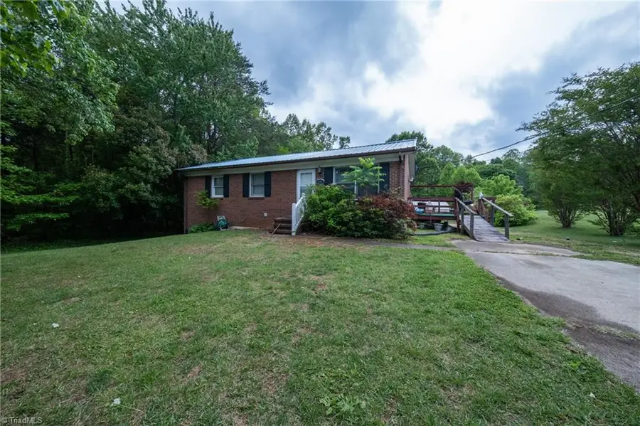 4361 N Old 52 Road, Pinnacle, NC 27043 - #2