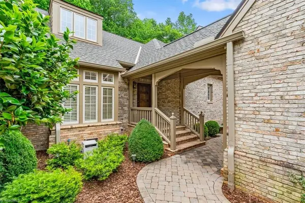 30 Sturbridge Lane, Greensboro, NC 27408