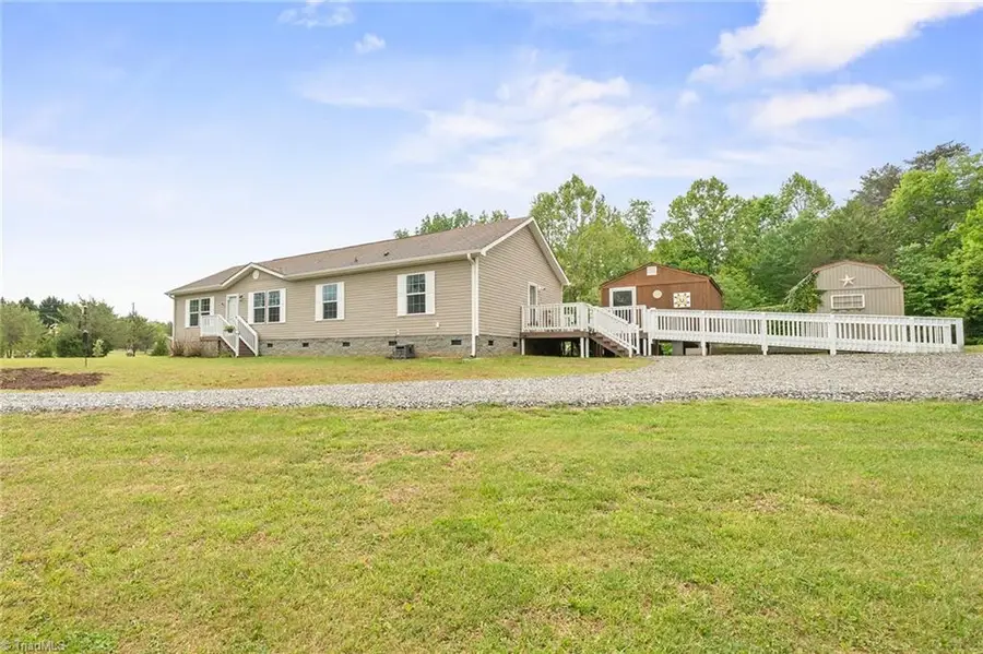 2517 Horseshoe Road, Westfield, NC 27053 - #2