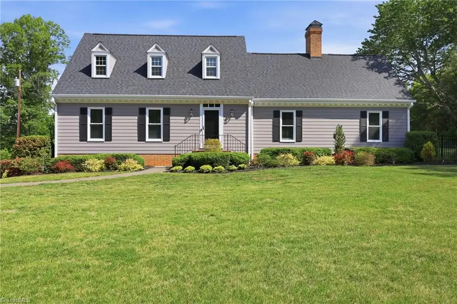 725 Academy Street, Rural Hall, NC 27045 - #2