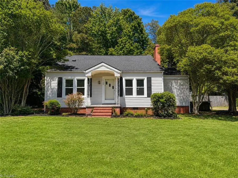 1208 W Vandalia Road, Greensboro, NC 27406 - #3