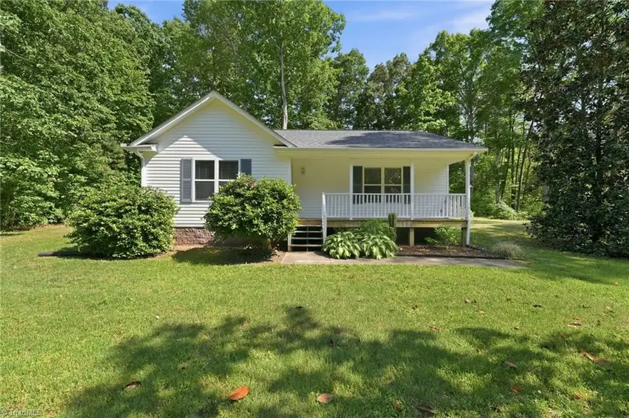 2802 Oak Pointe Lane, Mebane, NC 27302 - #2