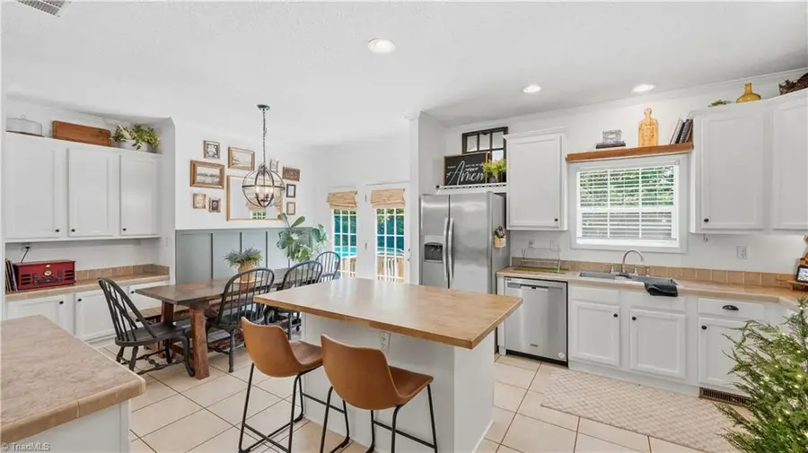 488 Pauls Airport Road, Thomasville, NC 27360 - #2
