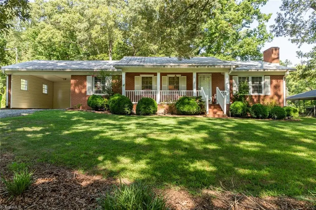 262 Boggs Road, Thomasville, NC 27360 - #1