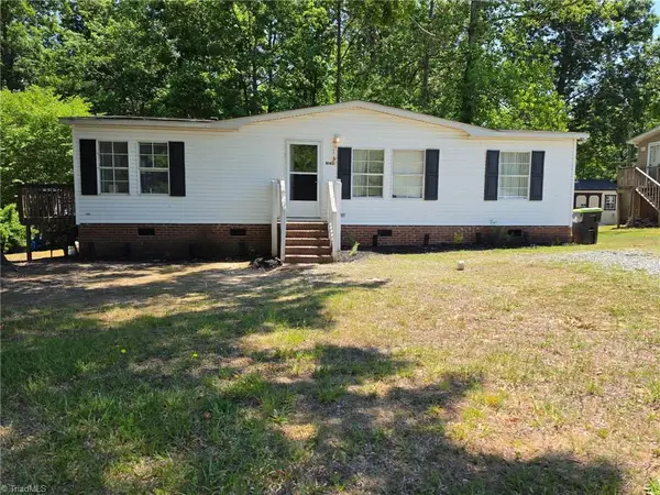 1045 Apple Blossom Lane, Burlington, NC 27217