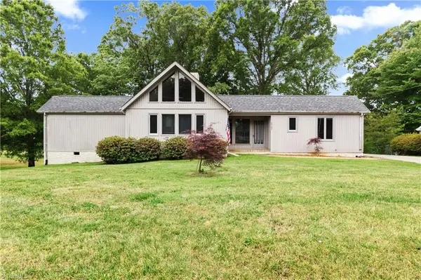 2982 Spainhour Mill Road, Tobaccoville, NC 27050