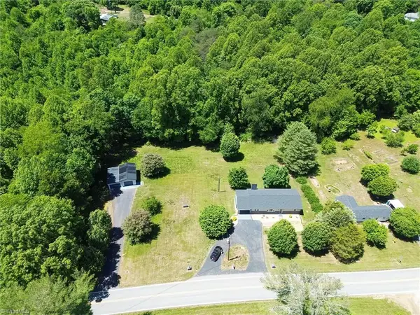 1279 N Hoots Road, Ronda, NC 28679