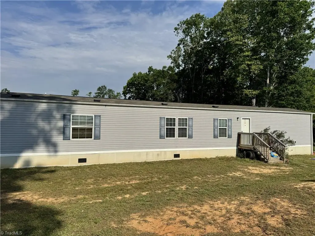 3673 Nc Highway 66, Westfield, NC 27053 - #1