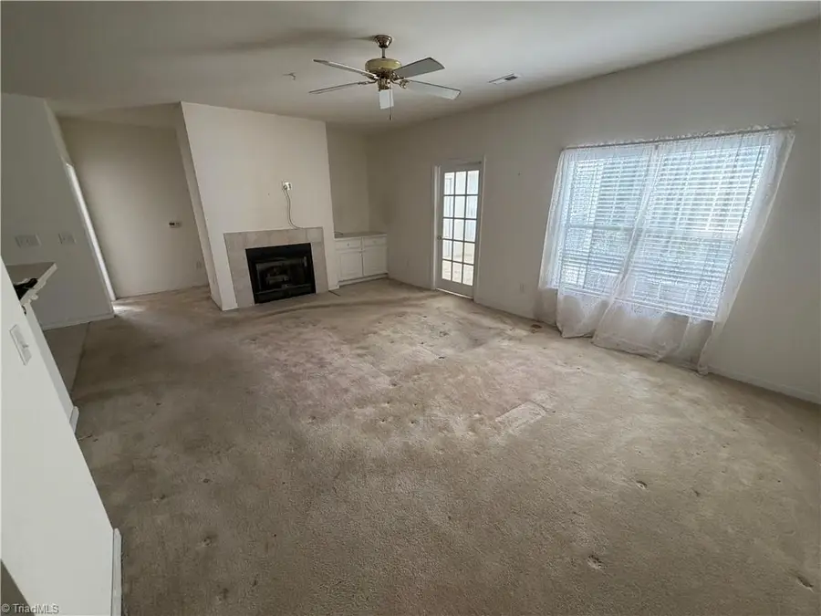 3710 Spanish Peak Drive #2B, High Point, NC 27265 - #3