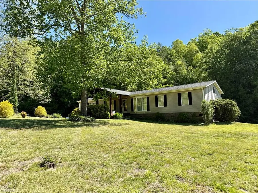 1038 Blackburn Hollow Road, Purlear, NC 28665 - #2