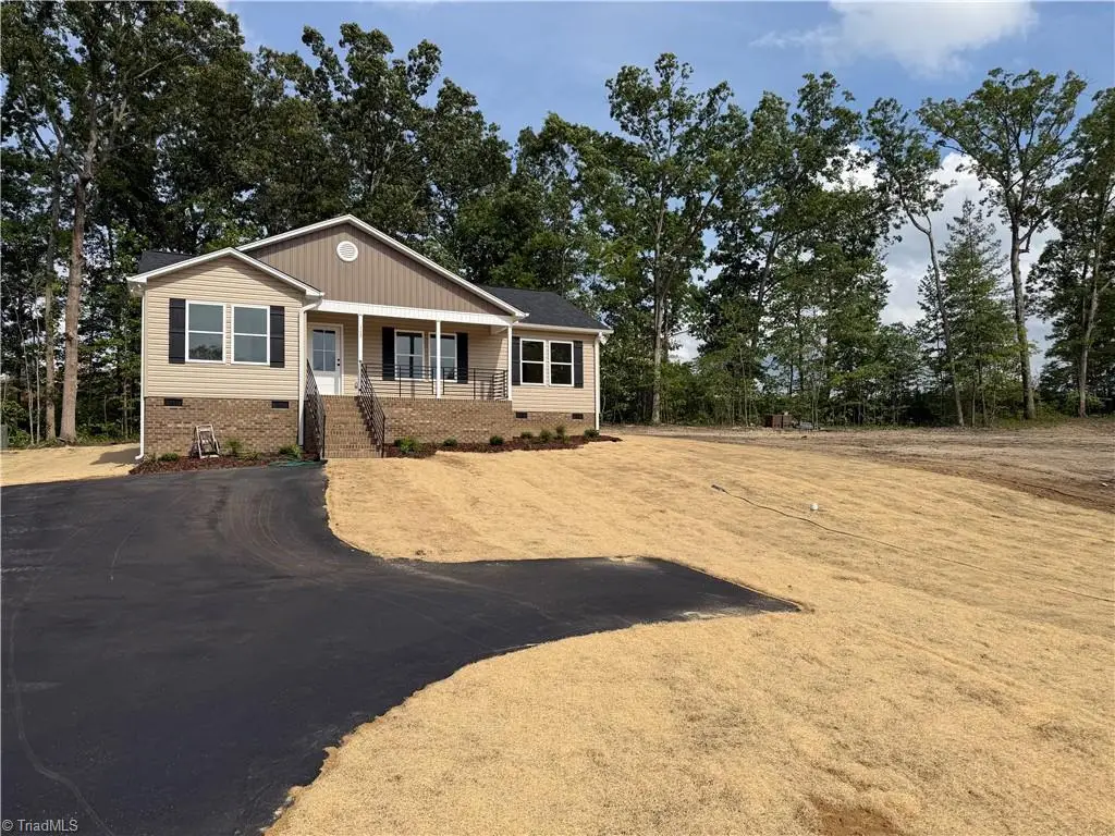 113 Hillside Drive, Thomasville, NC 27360 - #1