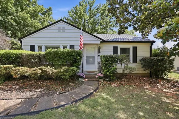 310 E Holly Hill Road, Thomasville, NC 27360