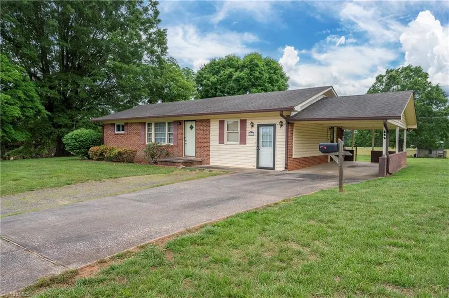 852 Sain Road, Mocksville, NC 27028 - #2
