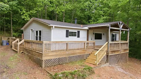 1402 Good Hope Drive, Walnut Cove, NC 27052