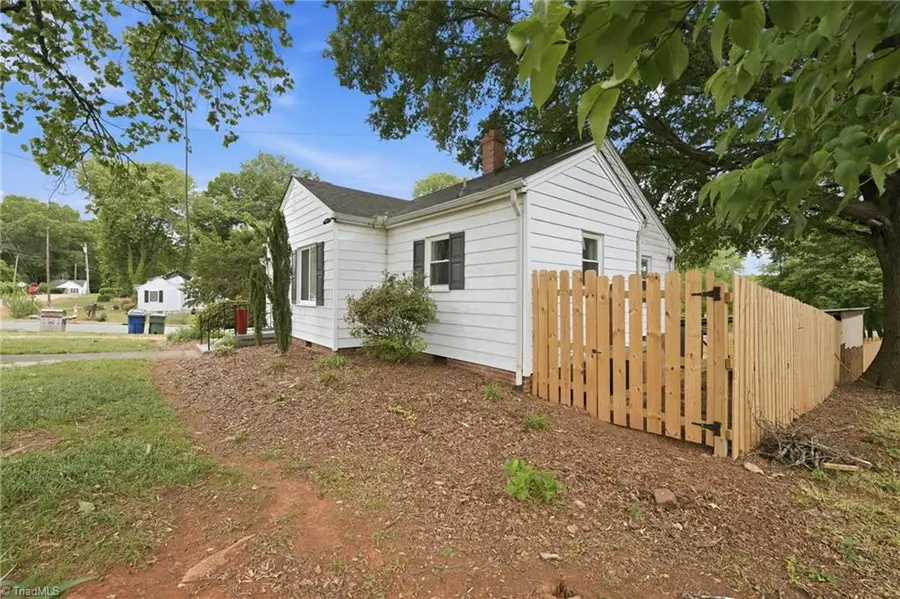 215 Home Avenue, Graham, NC 27253 - #3