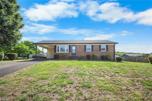 287 Holly Avenue, Mount Airy, NC 27030