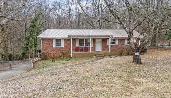 204 Hamilton Road, Lexington, NC 27295