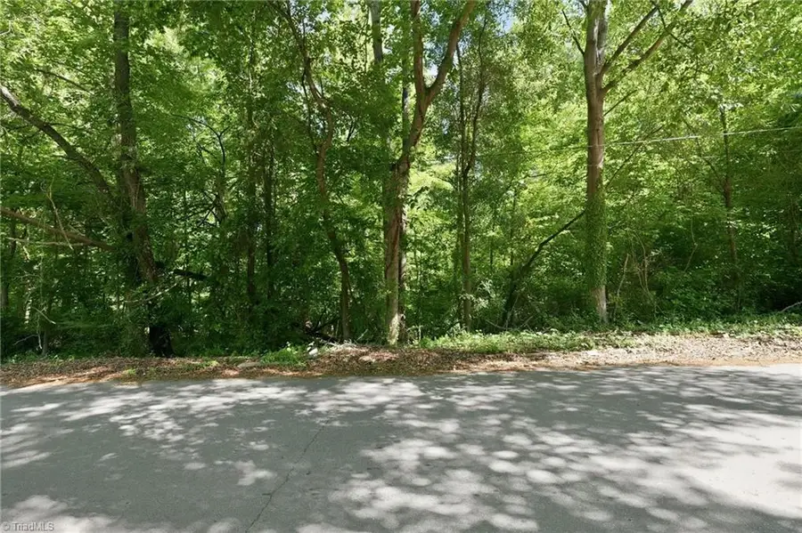 000 Sunset Drive, Eden, NC 27288 - #2