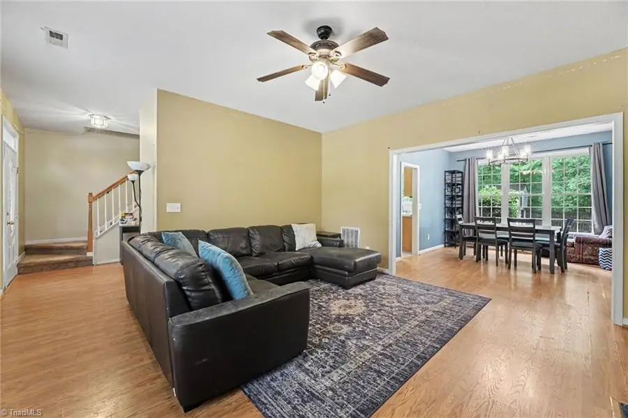 945 Biloxi Avenue, Kernersville, NC 27284 - #3