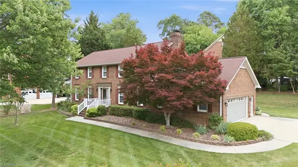 113 Brookberry Drive, Jamestown, NC 27282