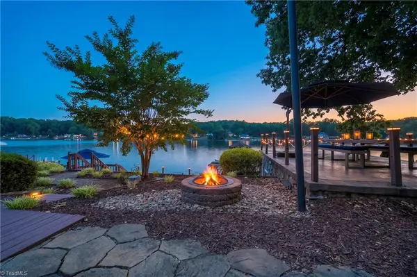 1332 Lake Drive 9, Lexington, NC 27292