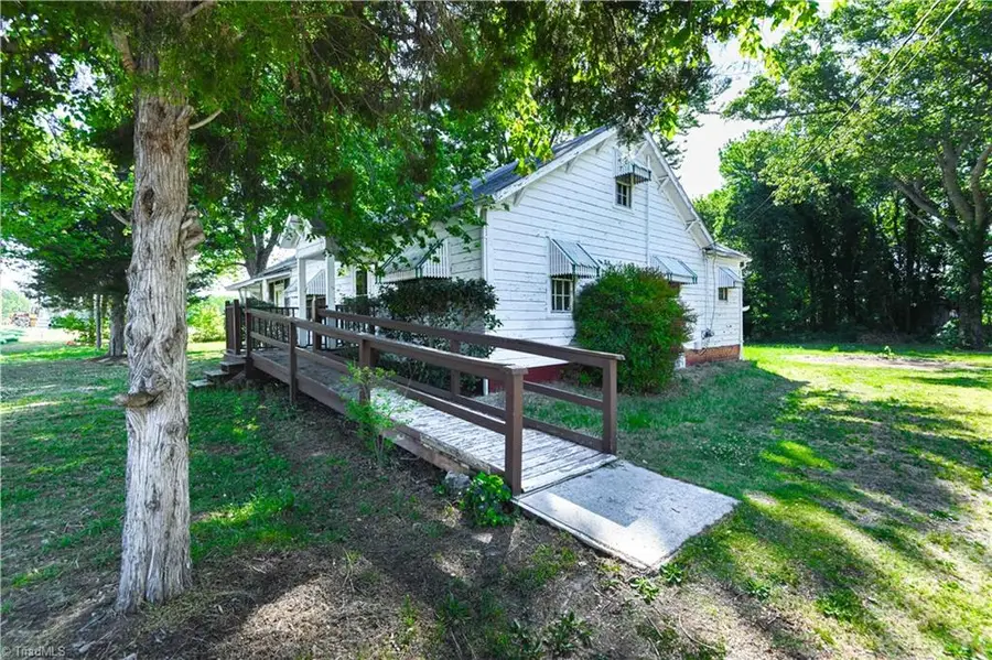 1402 Oak Ridge Road, Kernersville, NC 27284 - #2