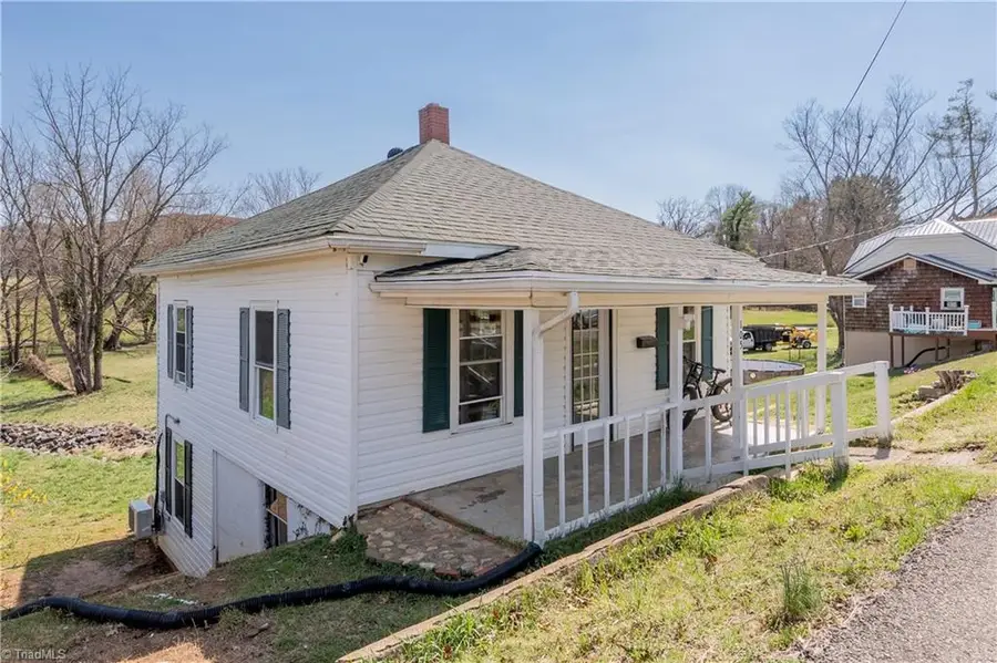 105 Swanson Street, Galax, VA 24333 - #3
