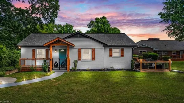 1009 W 25th Street, Winston-Salem, NC 27106