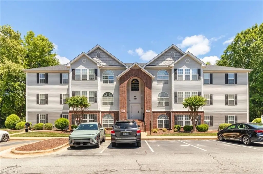 3694 Cotswold Avenue #1D, Greensboro, NC 27410 - #1