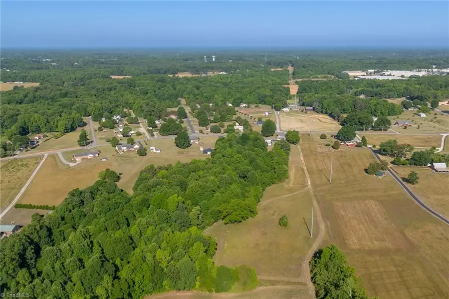 292 Lighthouse Lane, Lexington, NC 27295 - #2