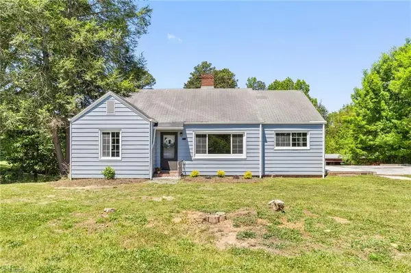 8382 S Nc Highway 150, Linwood, NC 27299